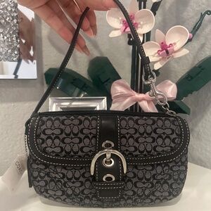 Coach brand new large wallet 🎀